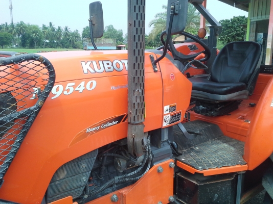 ขาย แทรกเตอร์ KUBOTA M9540 ถูกๆ สวยๆ ราคาโทรมาสอบถามได้คับ