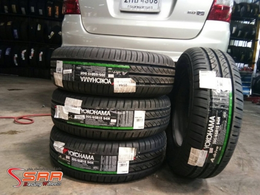 YOKOHAMA AA01 205/65R15 ปี17 เส้นละ 2,750 บาท
