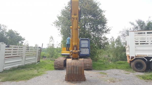 ขาย แบคโฮ KOBELCO SK200 Mark 3 เอกสารเล่มทะเบียนครบ เครื่องดี ปั้มดี ช่วงล่างเต็ม รถใช้งานอยู่ครับ