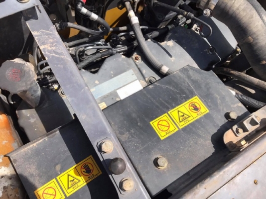 ขายรถแบคโฮ KOMATSU PC228US-3E0 (เทียบเท่ารุ่น 8) ปี 2008 รถนอกนำเข้าจากญี่ปุ่น มีVDOการทำงานครับ ขายรถแบคโฮ KOMATSU PC228US-3E0 (เทียบเท่ารุ่น 8) ปี 2008 รถนอกนำเข้าจากญี่ปุ่น มีVDOการทำงานครับ