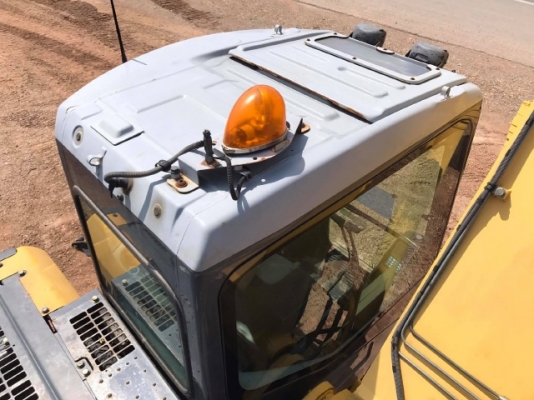 ขายรถแบคโฮ KOMATSU PC228US-3E0 (เทียบเท่ารุ่น 8) ปี 2008 รถนอกนำเข้าจากญี่ปุ่น มีVDOการทำงานครับ ขายรถแบคโฮ KOMATSU PC228US-3E0 (เทียบเท่ารุ่น 8) ปี 2008 รถนอกนำเข้าจากญี่ปุ่น มีVDOการทำงานครับ