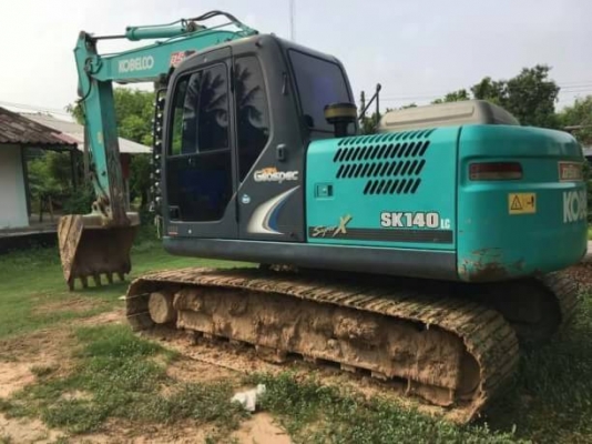 ขาย 1,985,000 บาท ด่วน KOBELCO SK 140 Lc SUPER X ทำงาน 8098 ช.ม. สภาพพร้อมใช้งาน โซ่ช่วงล่างสวย เครื่องปั้มดี ไฟฟ้าสมบูรณ์ เอกสารอินวอย รถอยู่ จ.มหาสารคาม  090-772-3710 090-772-3708