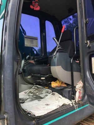 ขาย 1,985,000 บาท ด่วน KOBELCO SK 140 Lc SUPER X ทำงาน 8098 ช.ม. สภาพพร้อมใช้งาน โซ่ช่วงล่างสวย เครื่องปั้มดี ไฟฟ้าสมบูรณ์ เอกสารอินวอย รถอยู่ จ.มหาสารคาม  090-772-3710 090-772-3708