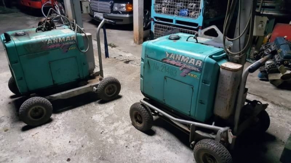 Lighting tower เครื่องปั่นไฟ พร้อมไฟส่องสว่าง Lighting tower เครื่องปั่นไฟ พร้อมไฟส่องสว่าง