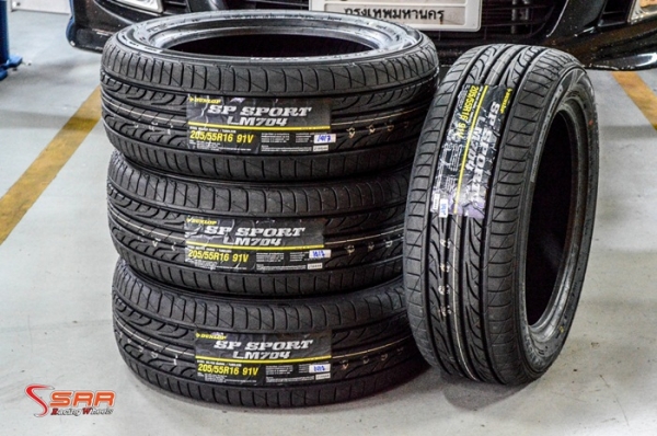 DUNLOP LM704 205/55R16 เส้นละ 2,900 บาท