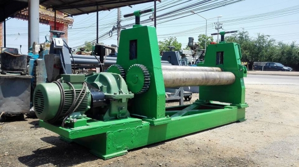 ** SOLD ** เครื่องม้วนเหล็กแผ่นประกอบใหม่ 5 ฟุต 150 cm เพลาตัน 7" ม้วนหนา 9 มม เต็มแผ่น 6 มม ไฟ 380V พร้อมใช้