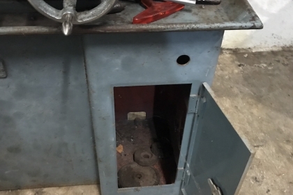 เครื่องกลึงเล็ก 3.5 ฟุต พร้อมใช้งาน ไฟ 380 v. เพลาเดียว ด่วนๆๆๆ 35,000 เครื่องกลึงเล็ก 3.5 ฟุต พร้อมใช้งาน ไฟ 380 v. เพลาเดียว ด่วนๆๆๆ 35,000