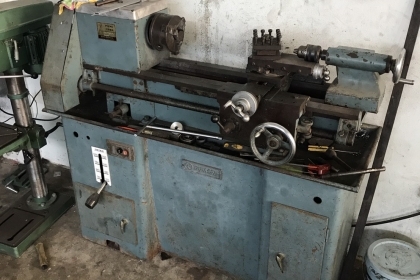 เครื่องกลึงเล็ก 3.5 ฟุต พร้อมใช้งาน ไฟ 380 v. เพลาเดียว ด่วนๆๆๆ 35,000