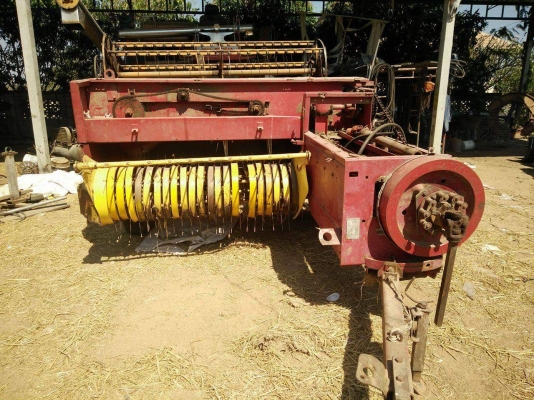 เครื่องอัดฟาง นิวฮอลแลนด์ 377 ติดต่อ 0956122972