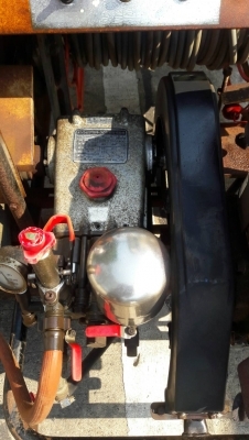 เครื่องฉีดพ่นยา คูโบต้า 4 แรง มีโรลม้วนสายไฟฟ้า ราคา 12,000 เครื่องฉีดพ่นยา คูโบต้า 4 แรง มีโรลม้วนสายไฟฟ้า ราคา 12,000