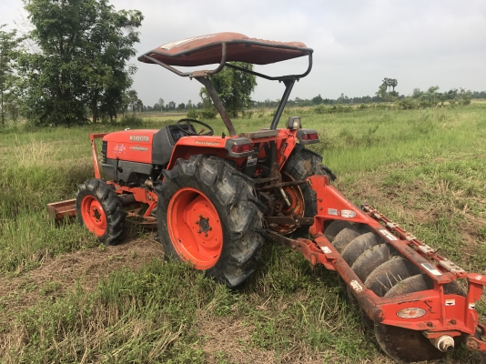 ขาย L4508Di  ดีไอ อุปกรณ์ 2 ชิ้น หน้า-หลัง เครื่องแน่น เกียร์ดี หางปกติ ยางสวย 4 เส้น แบตพึ่งเปลี่ยน สีเดิม (เก็บสีล้อหน้าอย่างเดียว) ดันหน้าช้าง ผานหลังช้างใบ24 เล่มทะเบียนพร้อม