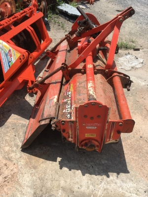 รถไถ 34 แรง เอกสารครบ อุปกร 3 ชิ้น ผานหน้ +ผานหลัง +โลตารี พร้อมใช้ราคาเบา ฯฯฯ 160,000 บาท  วันทูคอล 0986683479 dtac 0991751349 สิทธิ์ คับ