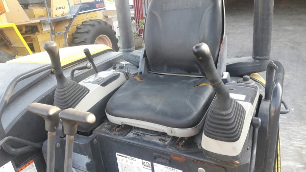 รถขุด Komatsu PC40MR-2 เก่าญี่ปุ่น