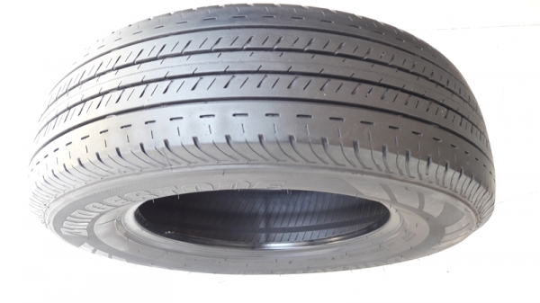 ยาง205/70/15 ปี16 BRIDGESTONE DURAVIS R611  4 เส้น
