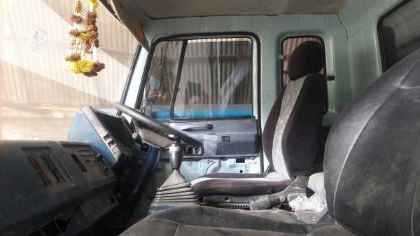 รถบรรทุก ISUZU 10 ล้อใหญ่ รุ่นFKZ 2 เพลา ปี 40 เครื่อง 240 แรง มีระบบลากลูก ราคา 880,000 บ. รถอยู่สระบุรี