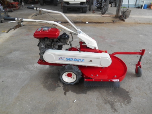รถตัดหญ้า SRD 600 A เดินตาม พร้อมใช้งาน