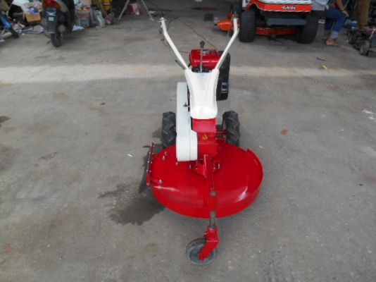 รถตัดหญ้า SRD 600 A เดินตาม พร้อมใช้งาน