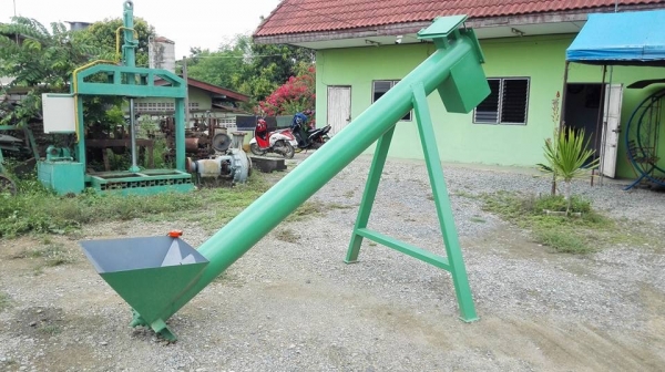 สกรูลำเลียงประกอบใหม่ ยาว 3 เมตร ใบโต 8" พร้อมใช้