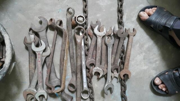 ขายเครื่องมือในอู่เลิกกิจการ