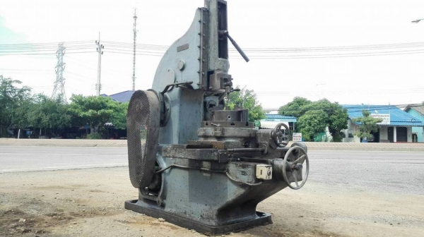 ** ไปอยู่บุรีรัมย์ครับ ** เครื่องกระทุ้งลิ่มญี่ปุ่น HIRAO ระยะชักสุด 8"(200mm)โต้ะ 500x1000 หัวแบ่ง 20" พร้อมใช้ ** ไปอยู่บุรีรัมย์ครับ ** เครื่องกระทุ้งลิ่มญี่ปุ่น HIRAO ระยะชักสุด 8"(200mm)โต้ะ 500x1000 หัวแบ่ง 20" พร้อมใช้