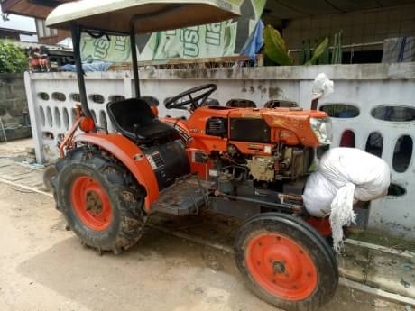 KUBOTA 140RT
