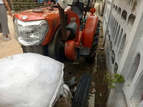 KUBOTA 140RT