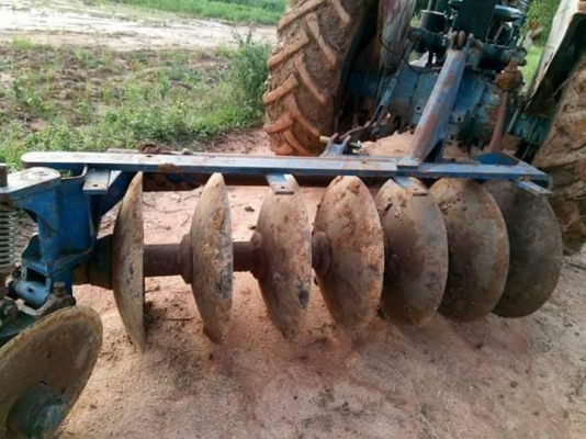 ขายฟอร์ด 6610 คาลาโล้ รถพร้อมใชงาน เอกสารใบอินวอย ราคา 520,000 ต่อรองได้