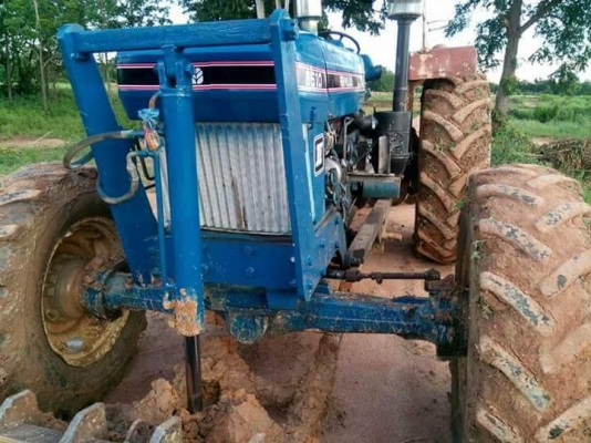 ขายฟอร์ด 6610 คาลาโล้ รถพร้อมใชงาน เอกสารใบอินวอย ราคา 520,000 ต่อรองได้