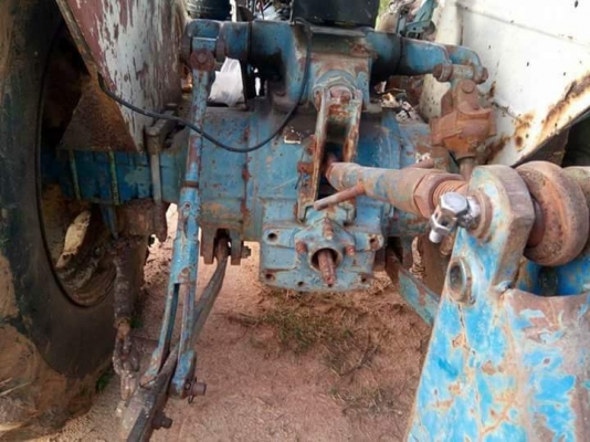 ขายฟอร์ด 6610 คาลาโล้ รถพร้อมใชงาน เอกสารใบอินวอย ราคา 520,000 ต่อรองได้