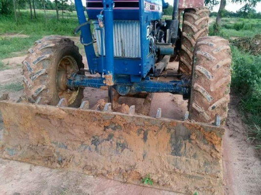 ขายฟอร์ด 6610 คาลาโล้ รถพร้อมใชงาน เอกสารใบอินวอย ราคา 520,000 ต่อรองได้