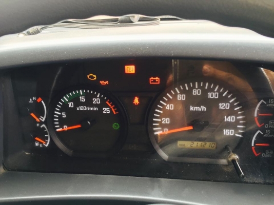 Isuzu 360 แรง ปี 54 กระบะดัมพ์สามมิตรคอกเกษตร ไมล์สองแสน ทะเบียนพร้อม