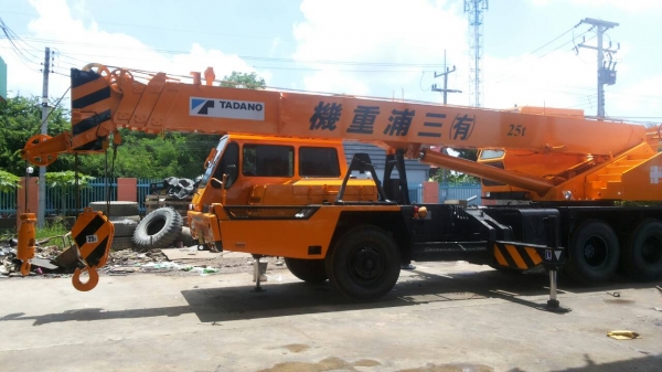 ขายรถเครน TADANO M.3