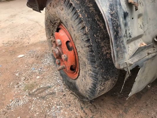 ขาย 255,000 บาท ISUZU NRR12DA เครื่อง 6BF1-175แรง หัวบาง (ประตูขวาตก อุปกรณ์ ภายในครบ )ยาง 8.25-16 ดี F หน้า F หลัง พวงมาลัยเพาเวอร์  7 เกียร์รอกกี้ เอกสารเล่มทะเบียน  รถอยู่ จ.ขอนแก่น โทร&amp;ไอดีไลน์ 0610710295