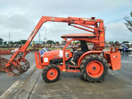 ขายแทรกเตอร์เข้าใหม่ L4708SP ติดเครื่องคีบอ้อย รถสวยสภาพนางฟ้า พร้อมใช้งาน