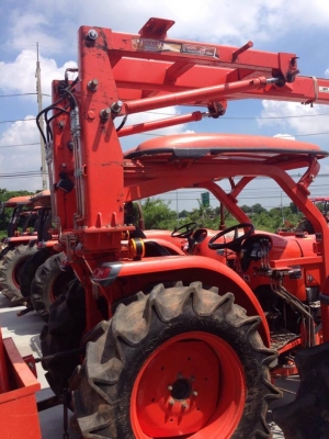 ขายแทรกเตอร์เข้าใหม่ L4708SP ติดเครื่องคีบอ้อย รถสวยสภาพนางฟ้า พร้อมใช้งาน ขายแทรกเตอร์เข้าใหม่ L4708SP ติดเครื่องคีบอ้อย รถสวยสภาพนางฟ้า พร้อมใช้งาน