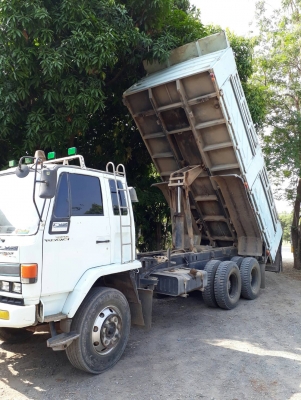 ขายIsuzu Fvz195ปี44ดั๊ม3มิตร สภาพพร้อมใช้ ติดต่อคุณอ๊อฟพิจิตร086-737-9991