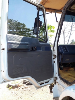 ขายIsuzu Fvz195ปี44ดั๊ม3มิตร สภาพพร้อมใช้ ติดต่อคุณอ๊อฟพิจิตร086-737-9991