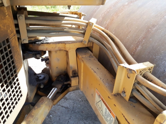 รถบดสั่นสะเทือน Cat CB 434-C รถบดสั่นสะเทือน Cat CB 434-C