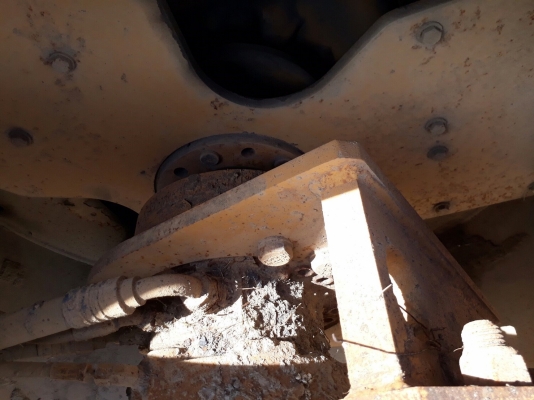 รถบดสั่นสะเทือน Cat CB 434-C รถบดสั่นสะเทือน Cat CB 434-C