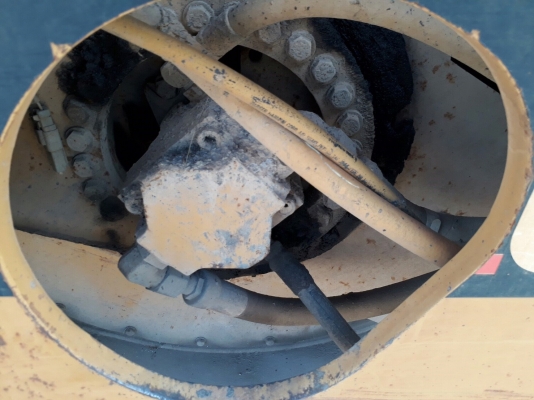 รถบดสั่นสะเทือน Cat CB 434-C รถบดสั่นสะเทือน Cat CB 434-C