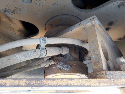 รถบดสั่นสะเทือน Cat CB 434-C รถบดสั่นสะเทือน Cat CB 434-C