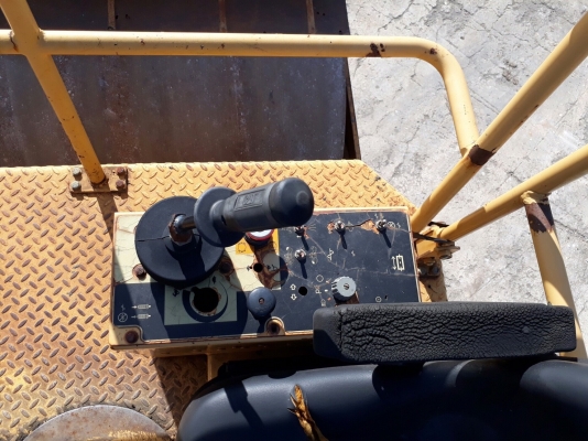 รถบดสั่นสะเทือน Cat CB 434-C รถบดสั่นสะเทือน Cat CB 434-C