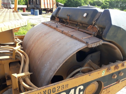 รถบดสั่นสะเทือน Cat CB 434-C รถบดสั่นสะเทือน Cat CB 434-C