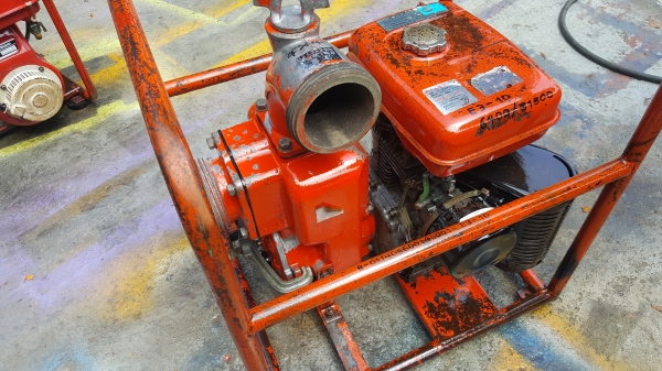 ปั้มน้ำ 4 x4 นิ้ว 7 แรง 4 จังหวะ ราคา 6400 บาท สอบถามได้ต่อรองได้ขายได้ขาย