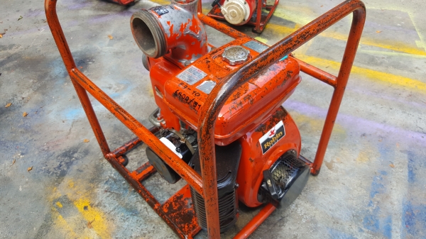 ปั้มน้ำ 4 x4 นิ้ว 7 แรง 4 จังหวะ ราคา 6400 บาท สอบถามได้ต่อรองได้ขายได้ขาย