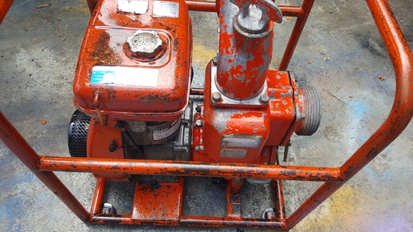 ปั้มน้ำ 4 x4 นิ้ว 7 แรง 4 จังหวะ ราคา 6400 บาท สอบถามได้ต่อรองได้ขายได้ขาย