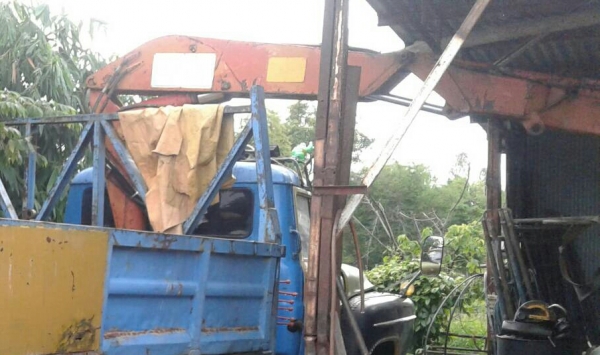 หกล้อ อีีซูชุ หัวยาว เครือง HO7C180แรง ติดเฮียบ 3ตัน พ.เวอร์ รถสภาพดีพร้อมใช้ ทะเบียนพร้อมโอน