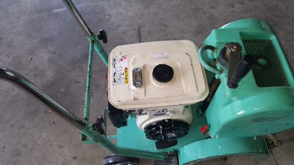 เครื่องตัดถนน 6 แรง