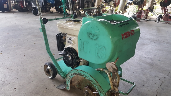 เครื่องตัดถนน 6 แรง