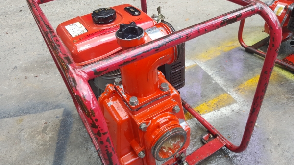 ปั้มน้ำ 3 x 3 นิ้ว 5 แรง 4 จังหวะ ราคา 5400 บาท ปั้มน้ำ 3 x 3 นิ้ว 5 แรง 4 จังหวะ ราคา 5400 บาท